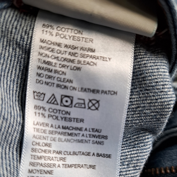 Tommy Bahama men’s denim jeans. - Picture 7 of 7